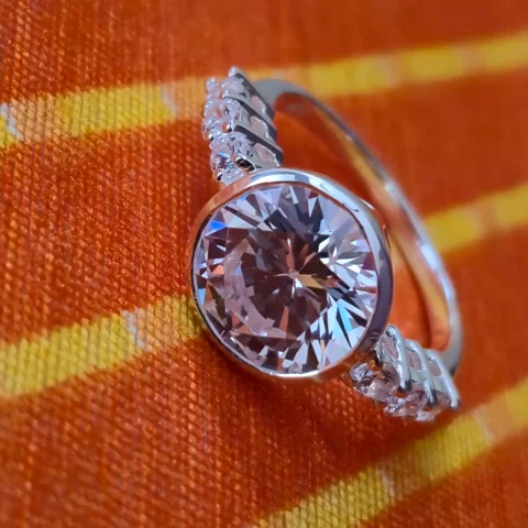 925 Sterling Silver Round CZ Solitaire Ring with Side Stones