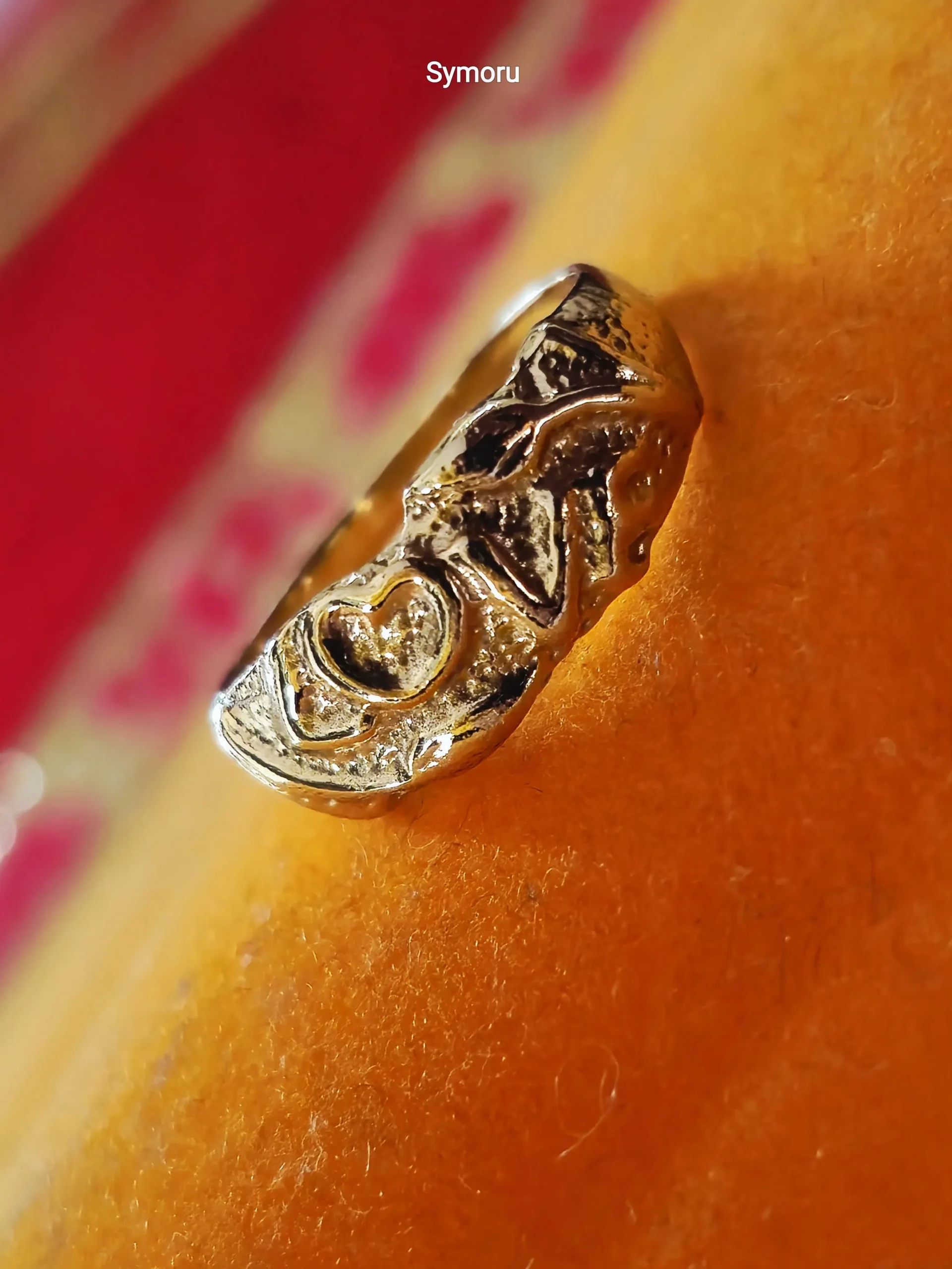 Romantic Sculpted Heart Gold Ring