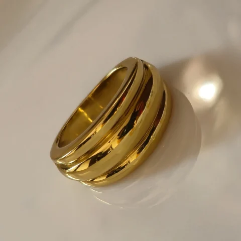 Triple Groove Gold Band