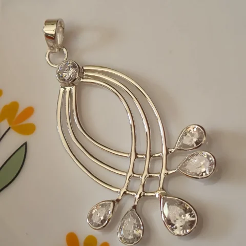 925 Sterling Silver Pear Cut Zircon Drop Pendant for Women